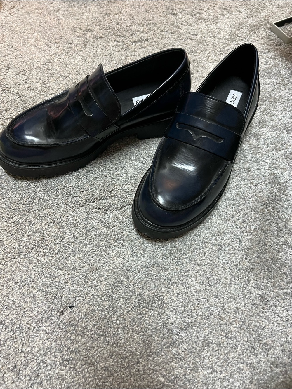 Steve Madden women’s  Black Leather Penny Loafers